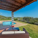 Seven Springs Apollon Villa