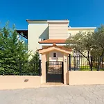 Seven Springs Apollon Villa